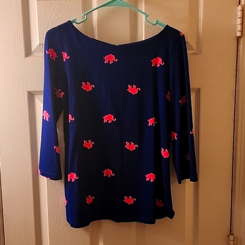 A womens small Lily Pultizer top